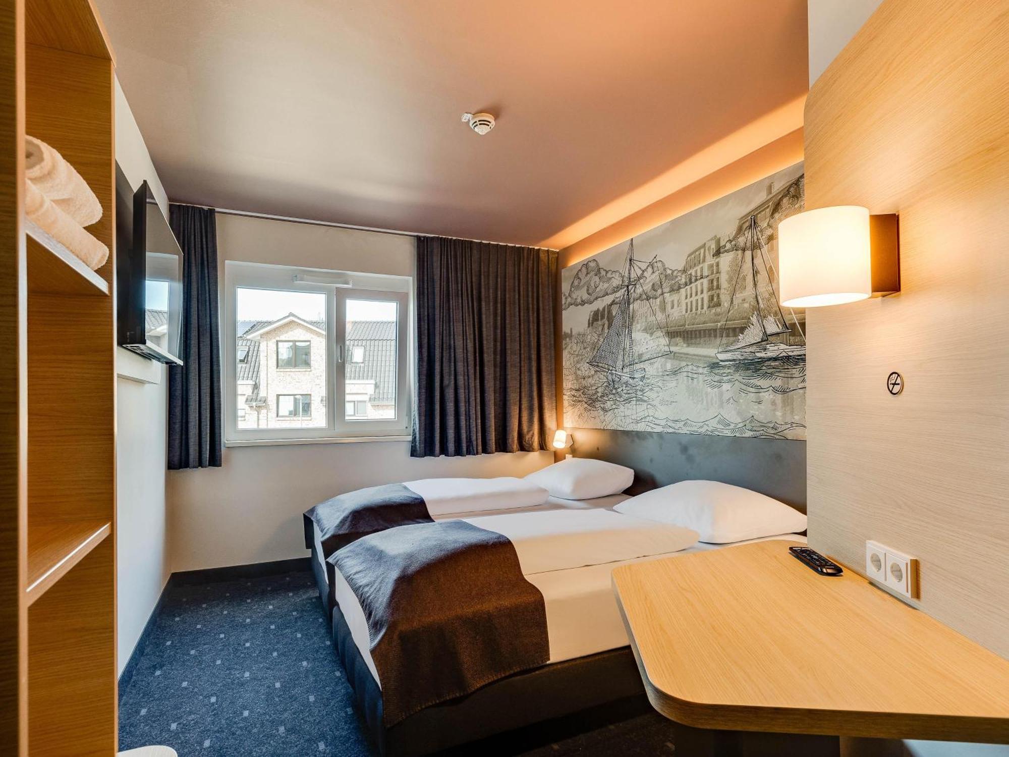B&B Hotel Oldenburg Exteriör bild